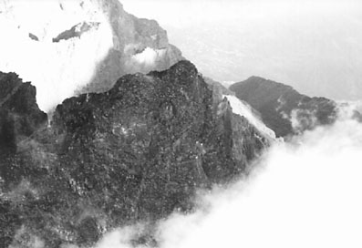 Piton des Neiges-Gros Morne : course d'arêtes